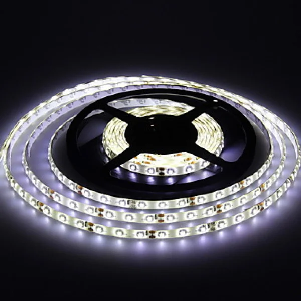 5792_bandeau-led-5m-blanc-chaud-etanche-autocollant